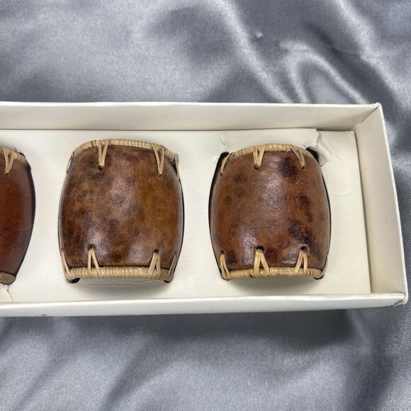 Pier 1 Imports 4Pcs Tamarind Wooden Napkin Rings Brown Tan Handmade‎ Gifts Fall - Picture 2 of 10